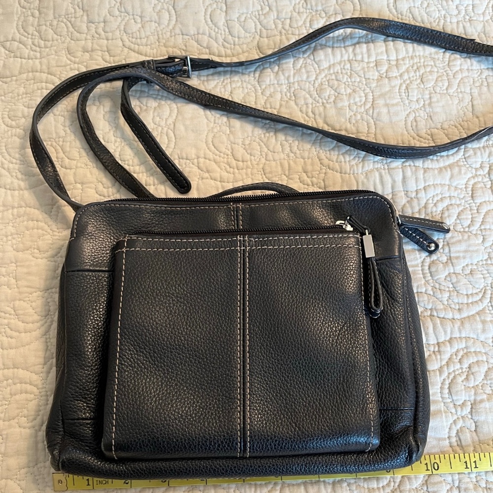 Tignanello Leather crossbody/shoulder bag purse